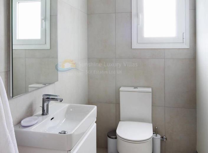 Image No.10-2 Bed Townhouse for sale