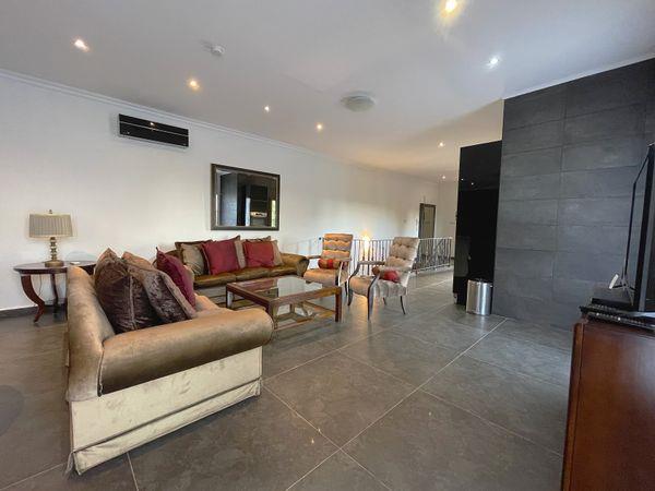 Image No.7-5 Bed Villa for sale