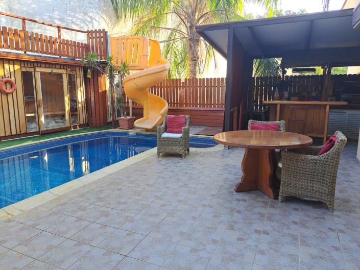 Image No.13-4 Bed Villa for sale