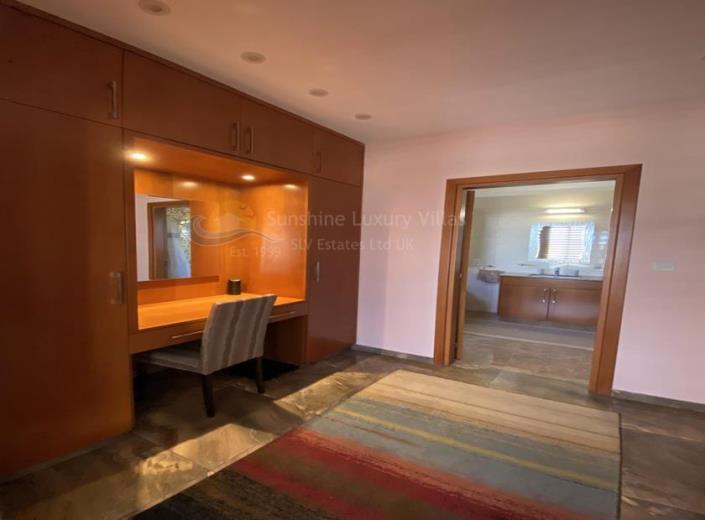 Image No.33-3 Bed Villa for sale