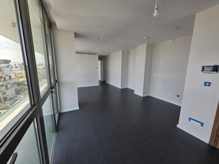 Image No.5-Commercial à vendre à Zakaki