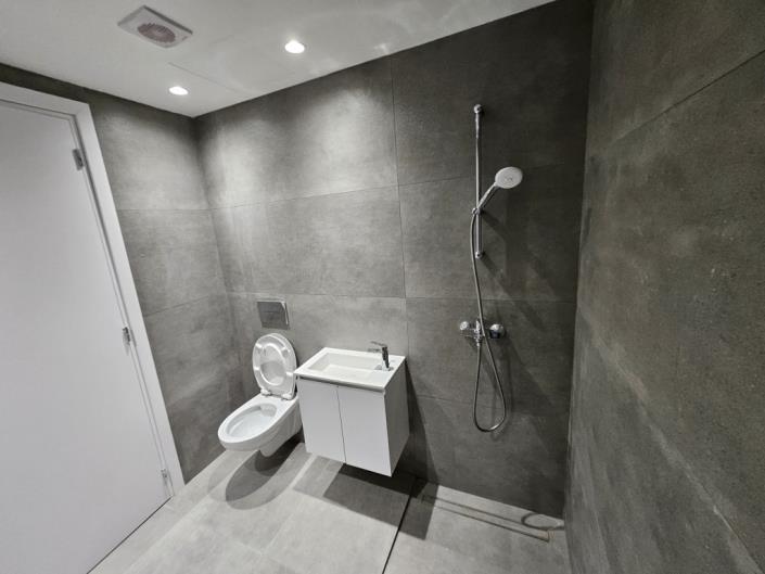 Image No.9-Commercial à vendre à Zakaki