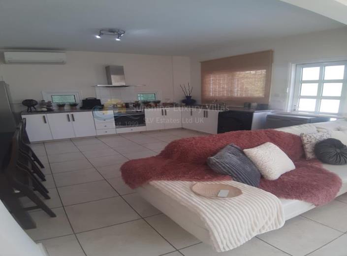 Image No.7-Villa de 4 chambres à vendre à Agios Athanasios