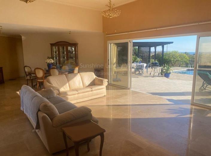 Image No.2-4 Bed Bungalow for sale