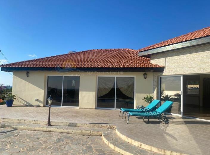 Image No.11-4 Bed Bungalow for sale