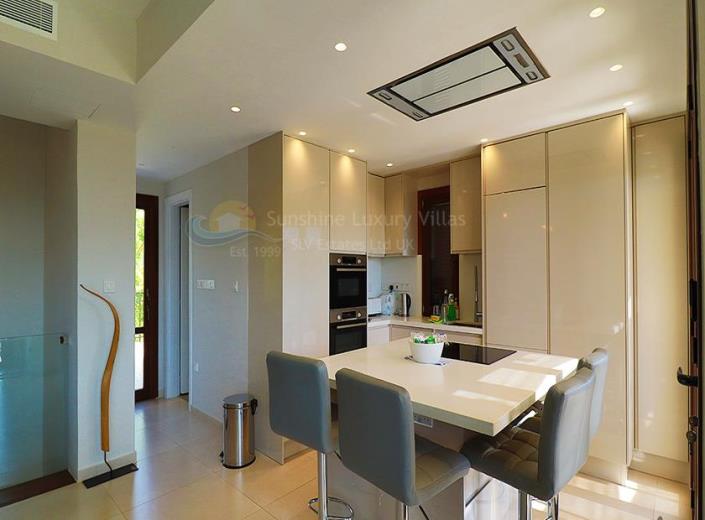 Image No.7-Villa de 4 chambres à vendre à Aphrodite Hills