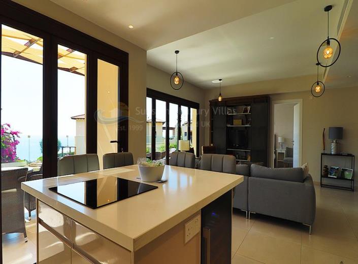 Image No.6-Villa de 4 chambres à vendre à Aphrodite Hills