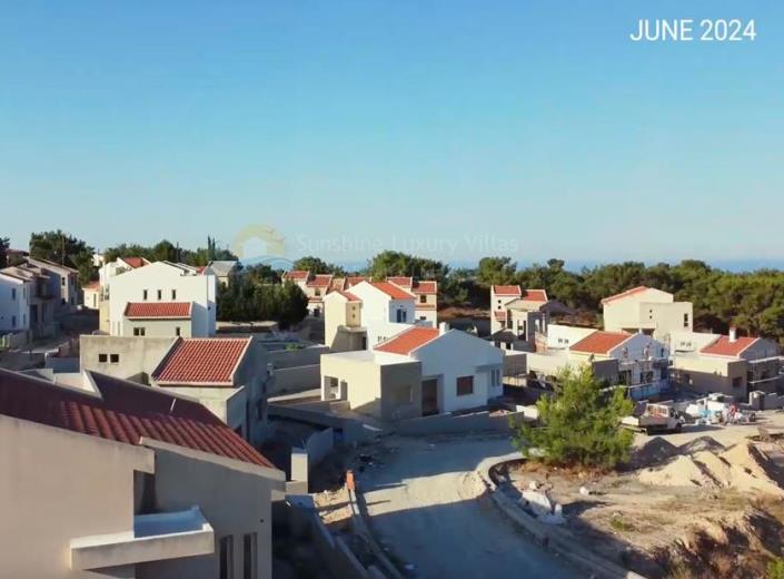 Image No.7-2 Bed Villa for sale