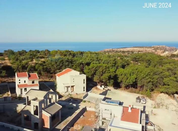 Image No.8-2 Bed Villa for sale