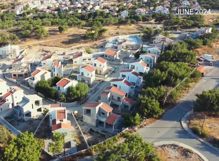 Image No.11-2 Bed Villa for sale