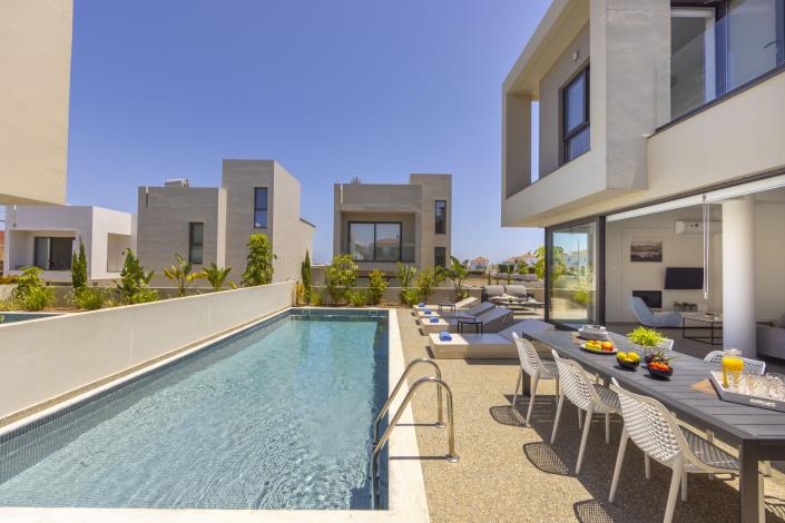 Image No.2-3 Bed Villa for sale