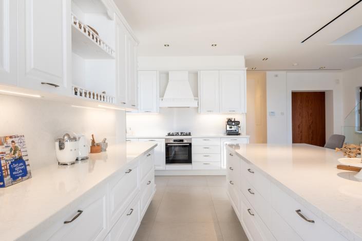 Image No.18-4 Bed Villa for sale