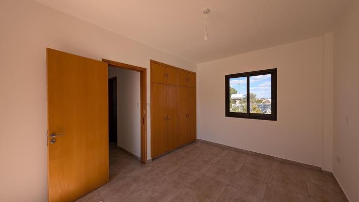 Image No.23-4 Bed Townhouse for sale