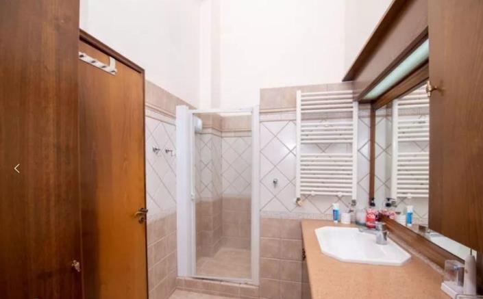 Image No.18-5 Bed Villa for sale