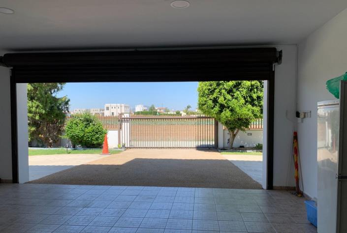 Image No.9-Villa de 6 chambres à vendre à Dromolaxia