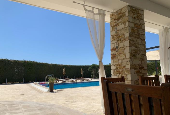 Image No.14-Villa de 6 chambres à vendre à Dromolaxia