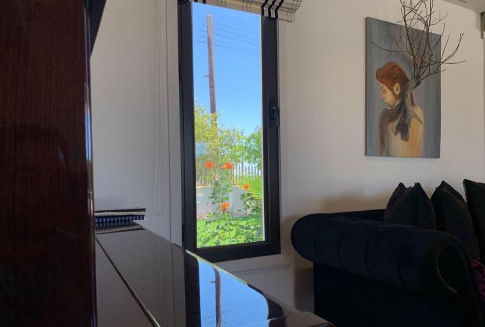 Image No.18-Villa de 6 chambres à vendre à Dromolaxia