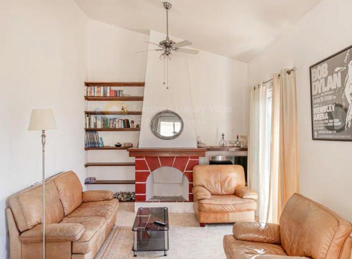 Image No.3-Villa de 2 chambres à vendre à Kamares