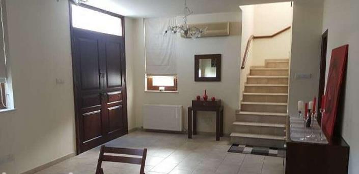 Image No.19-Villa de 4 chambres à vendre à Aradippou