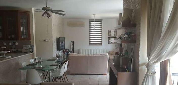 Image No.25-Villa de 4 chambres à vendre à Aradippou