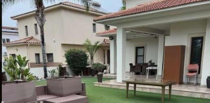 Image No.12-Villa de 4 chambres à vendre à Aradippou