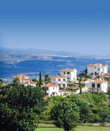 PISSOURI-VILLAS-VIEW-TO-MOUNTAINS--908x1080