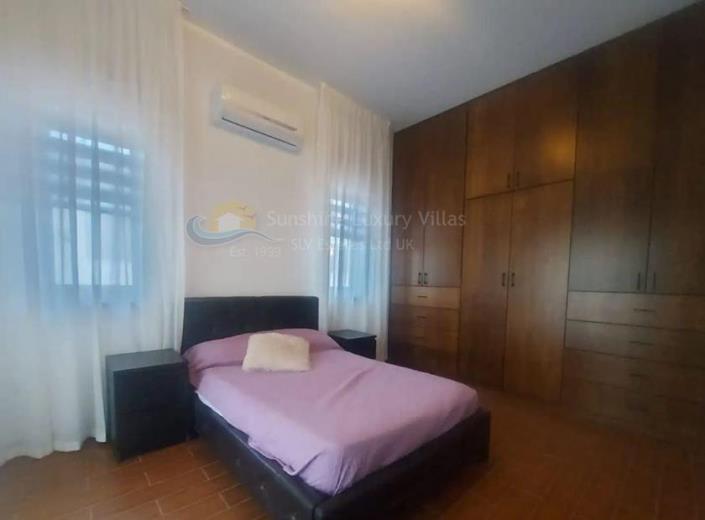 Image No.10-Villa de 5 chambres à vendre à Aradippou