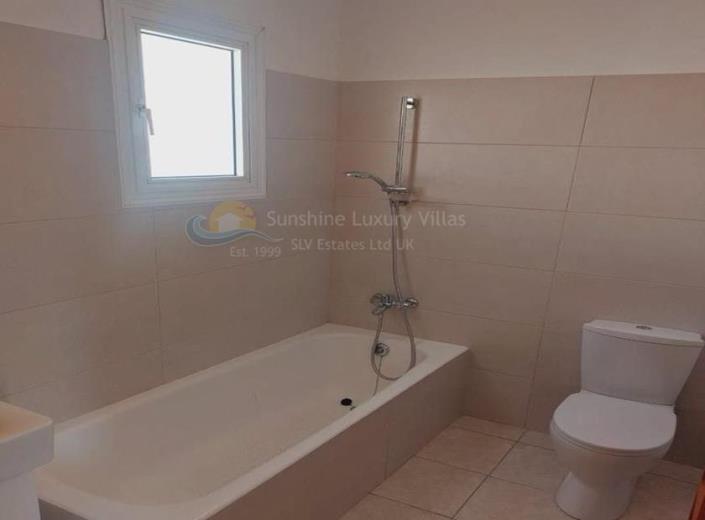 Image No.8-Villa de 2 chambres à vendre à Pervolia