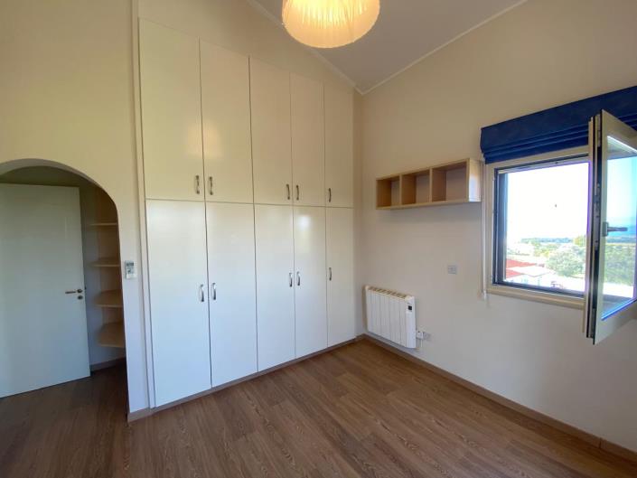 Image No.24-4 Bed Villa for sale