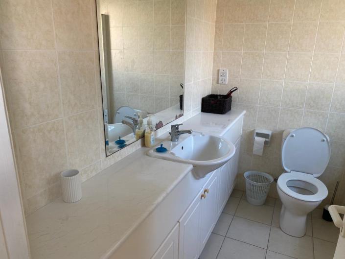 Image No.20-2 Bed Villa for sale