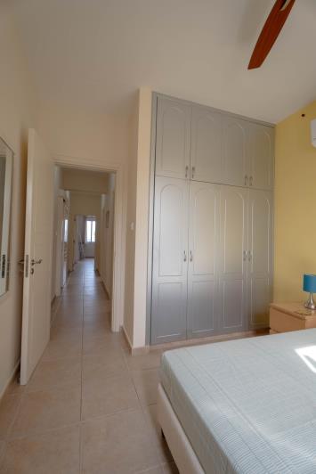 Image No.18-4 Bed Bungalow for sale