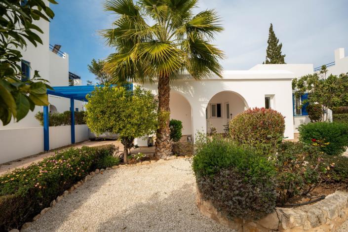 Image No.37-4 Bed Bungalow for sale