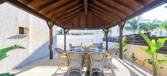 Image No.2-Villa de 4 chambres à vendre à Kapparis