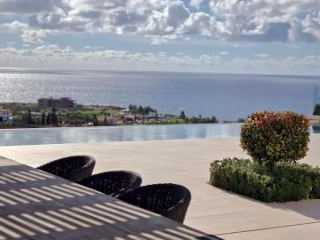 WhatsApp-Image-2025-04-28-at-09-29-45--3-