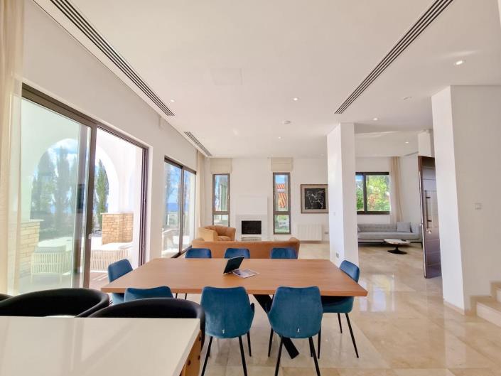 Image No.15-3 Bed Villa for sale