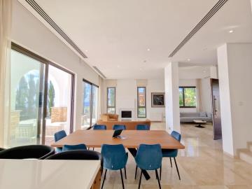 WhatsApp-Image-2025-04-28-at-09-29-47--1-