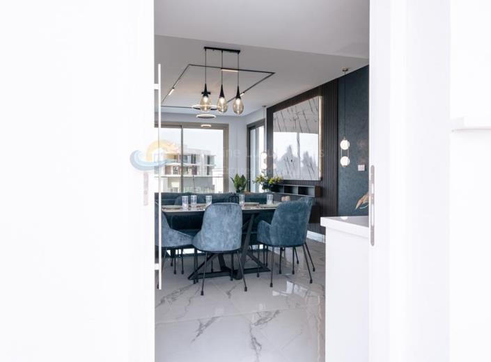 Image No.10-3 Bed Apartment for sale