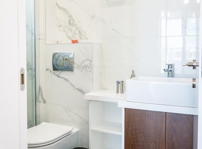 Image No.22-3 Bed Apartment for sale