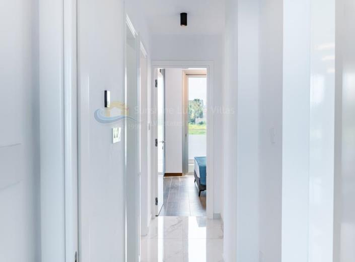 Image No.24-3 Bed Apartment for sale