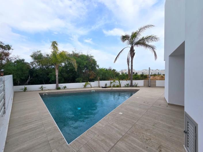 Image No.2-Villa de 5 chambres à vendre à Protaras