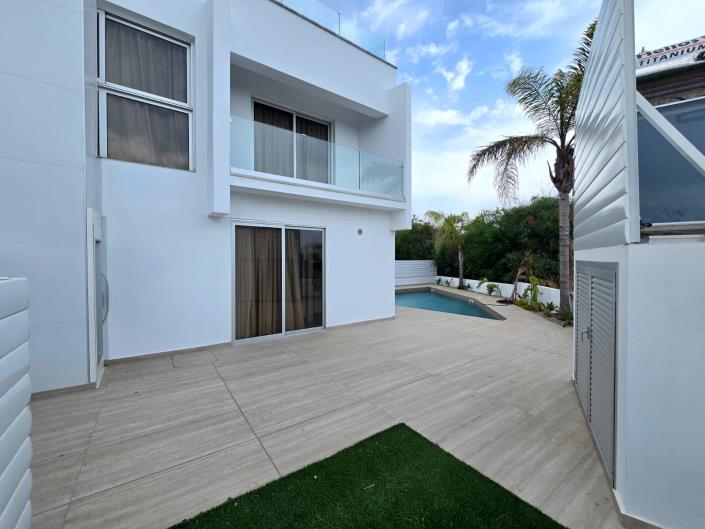 Image No.3-Villa de 5 chambres à vendre à Protaras