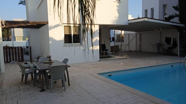 Image No.2-Villa de 2 chambres à vendre à Pervolia