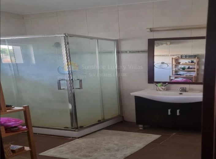 Image No.10-Bungalow de 3 chambres à vendre à Mouttagiaka