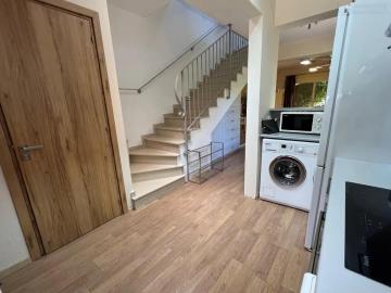 30b57e8bb5be146e8adb8a3d0bdc8a17