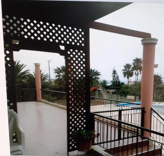 Image No.3-Villa de 4 chambres à vendre à Coral Bay