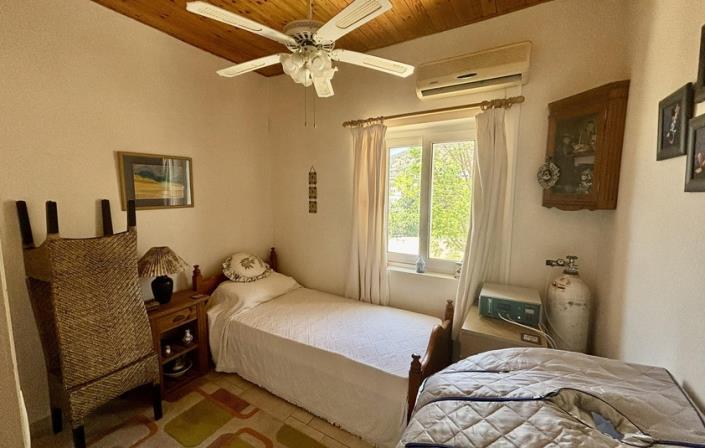 Image No.3-Villa de 4 chambres à vendre à Peyia