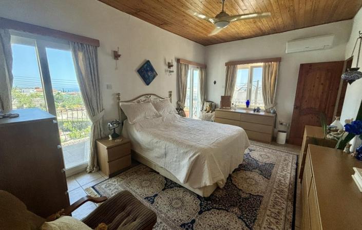 Image No.15-Villa de 4 chambres à vendre à Peyia