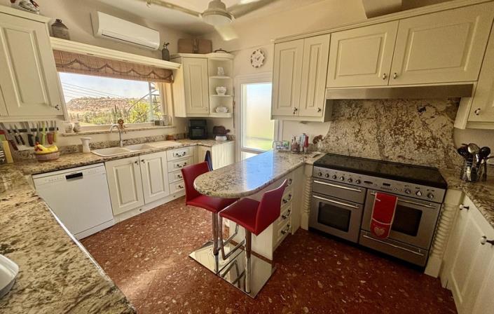 Image No.21-Villa de 4 chambres à vendre à Peyia