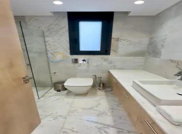 Image No.15-Villa de 3 chambres à vendre à Emba