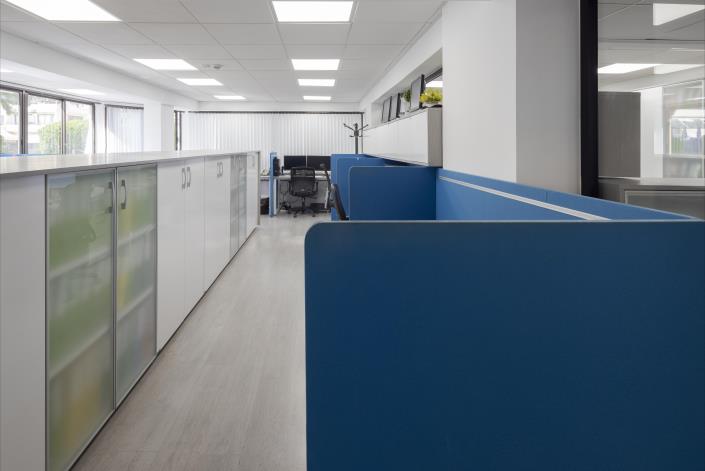 Image No.13-Commercial de 4 chambres à vendre à Limassol